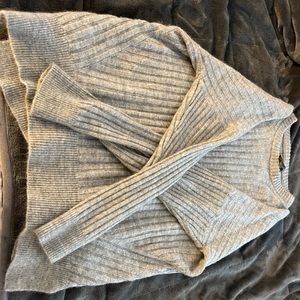 Grey sweater
